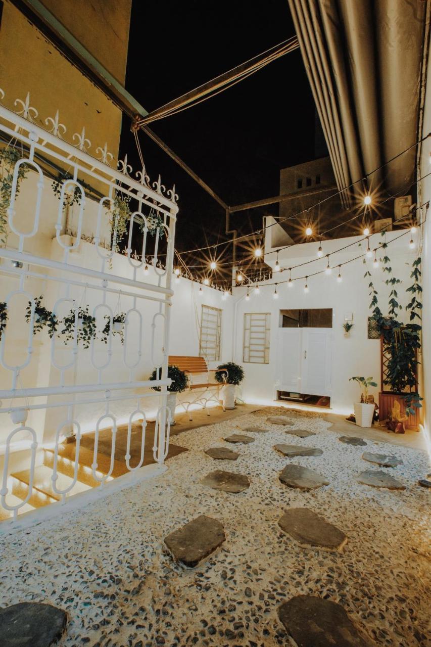 เดอะ ฮิดเดน คอร์เนอร์ Hostel กวีเญิน ภายนอก รูปภาพ